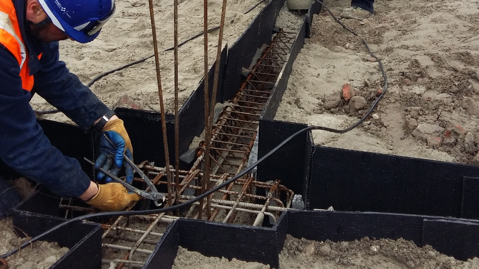 Distriplast - Building & Construction